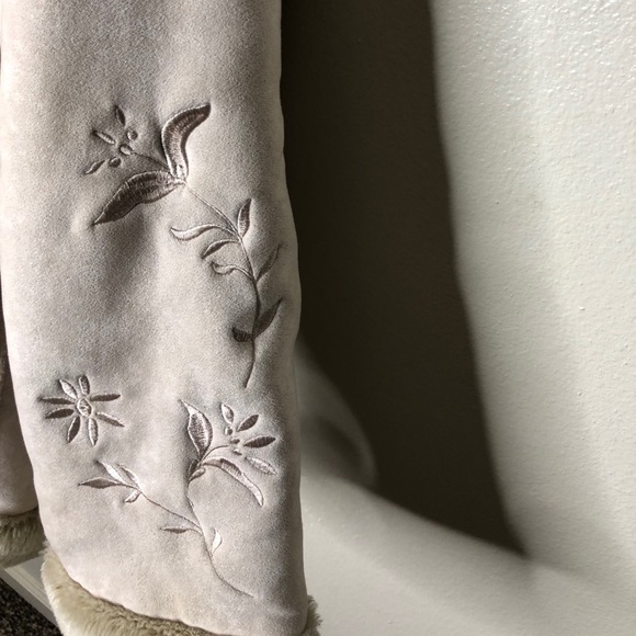 Relativity Embroidered Horn Button Cream Jacket - Picture 3 of 5